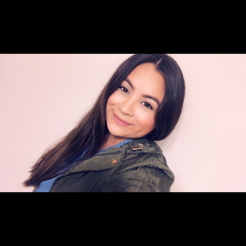 Meet your Posher, Lorissa